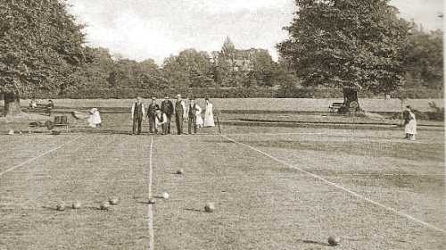 Bowls around 1906