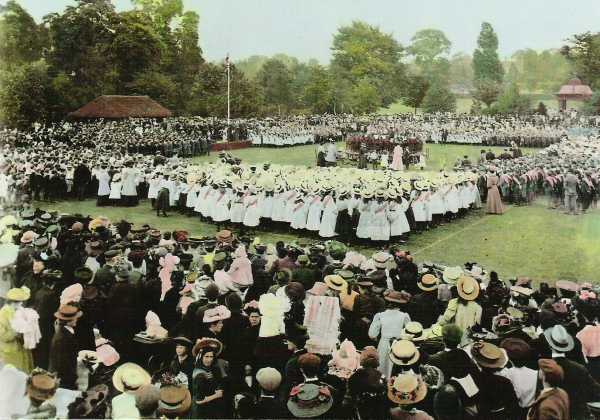 Empire Day celebrations in 1900
